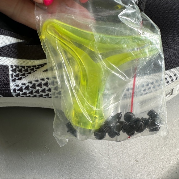Unisex Hoka One One Crescendo MD Black Running Shoes 1134520 BWHT Size‎ 10.5W 9M main image 4